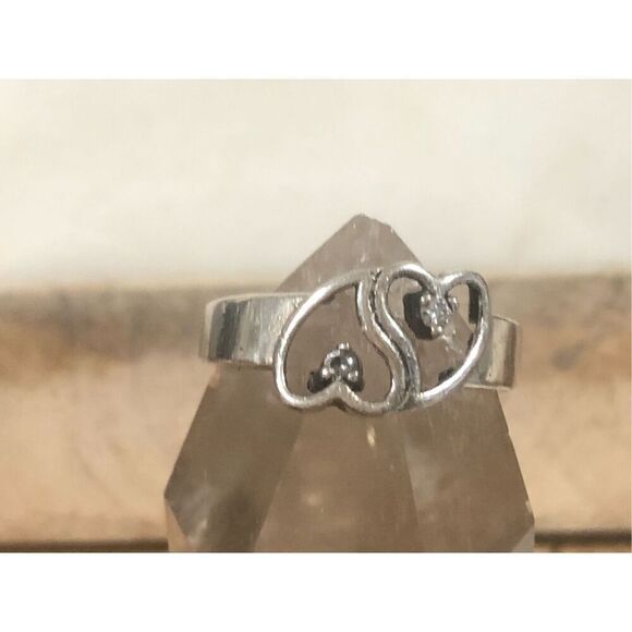 Ring, Sterling Silver Intertwined Hearts Ring set with2 Cubic Zirconia, NEW, siz - Picture 2 of 8